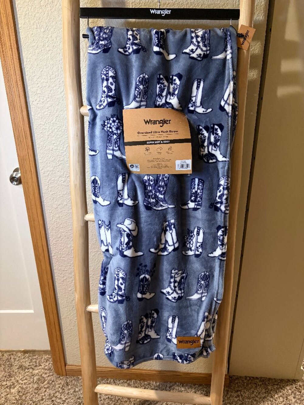 Wrangler Line Dance Blue Cowboy Boots Western Plush Throw Blanket 60x70 NWT